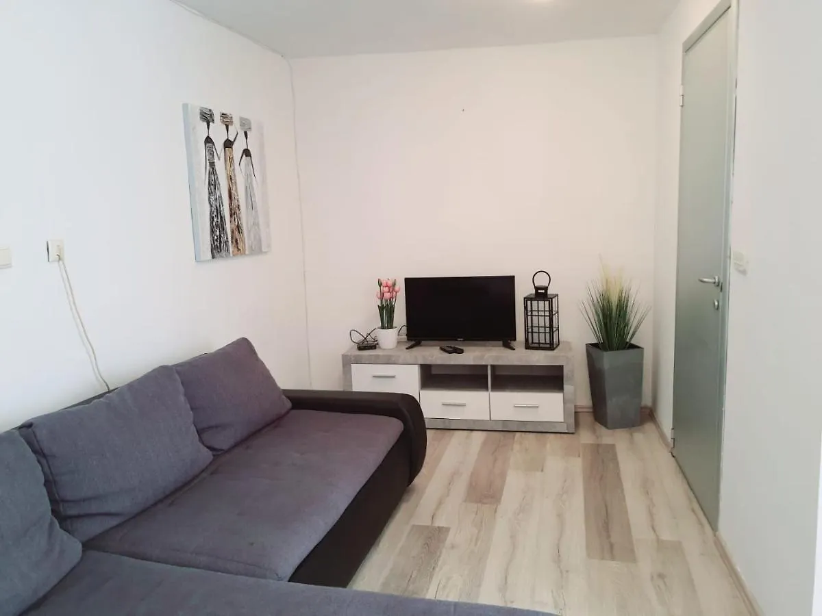 Apartments Stone House Kastela 0*,