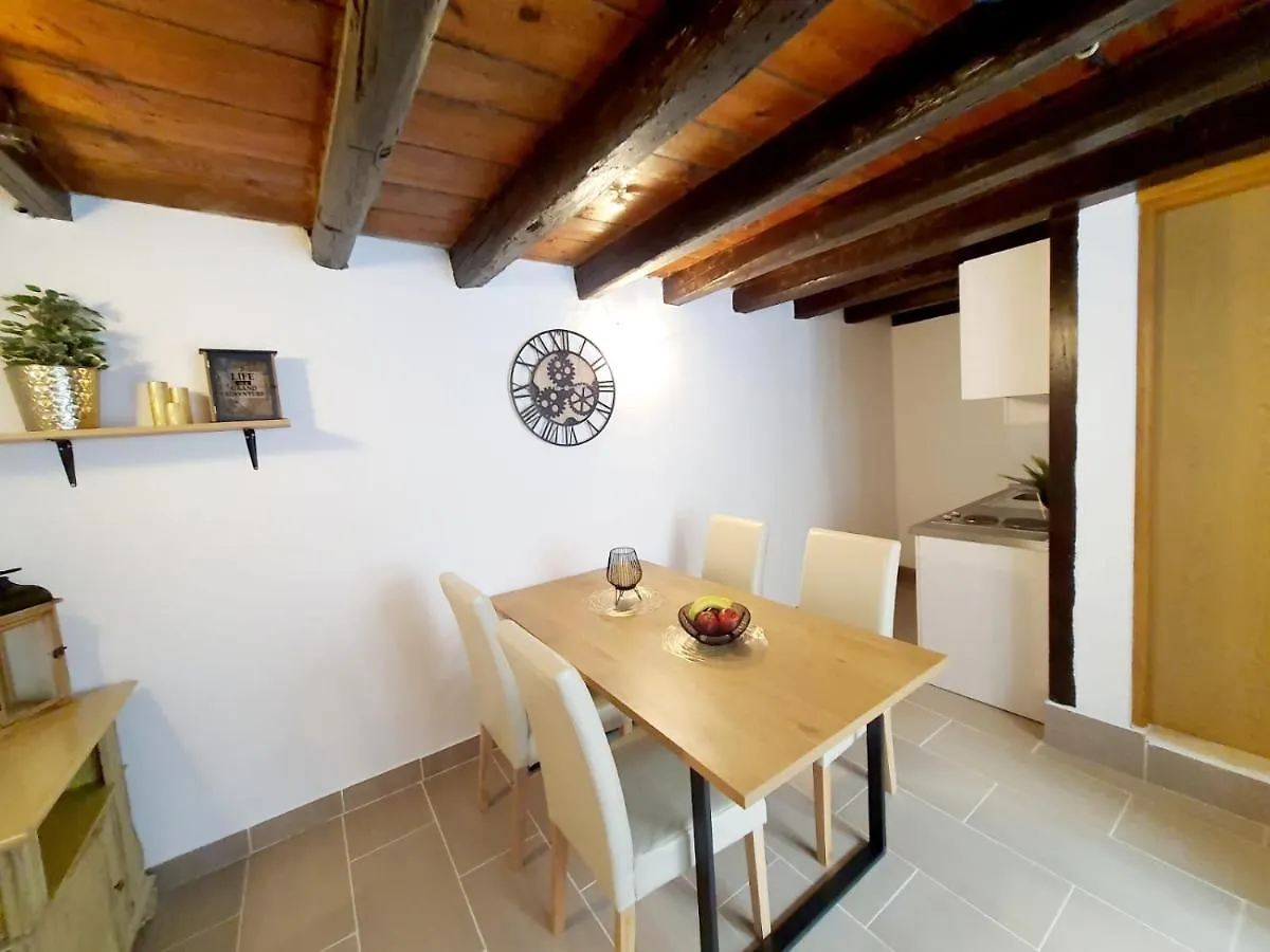 Apartments Stone House Kastela Croatia