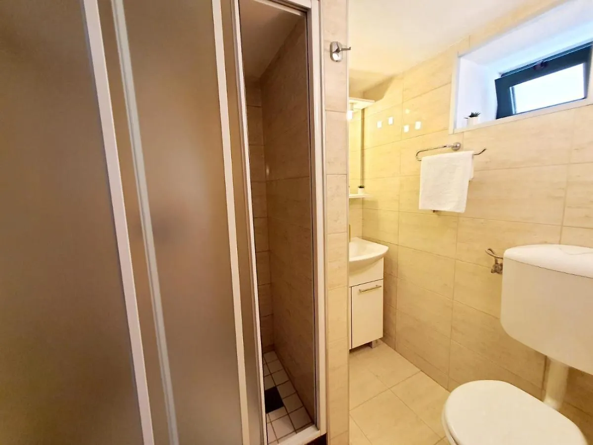 Apartments Stone House Kastela 0*,
